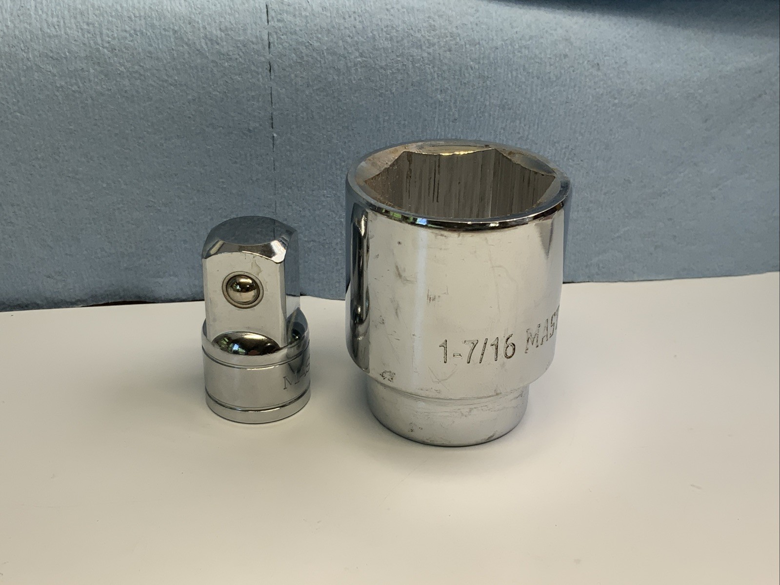 MASTERHAND 2pc 3/4 Drive1-7/16 6pt SAE Socket & 1/2 To 3/4 Drive Socket Adapter