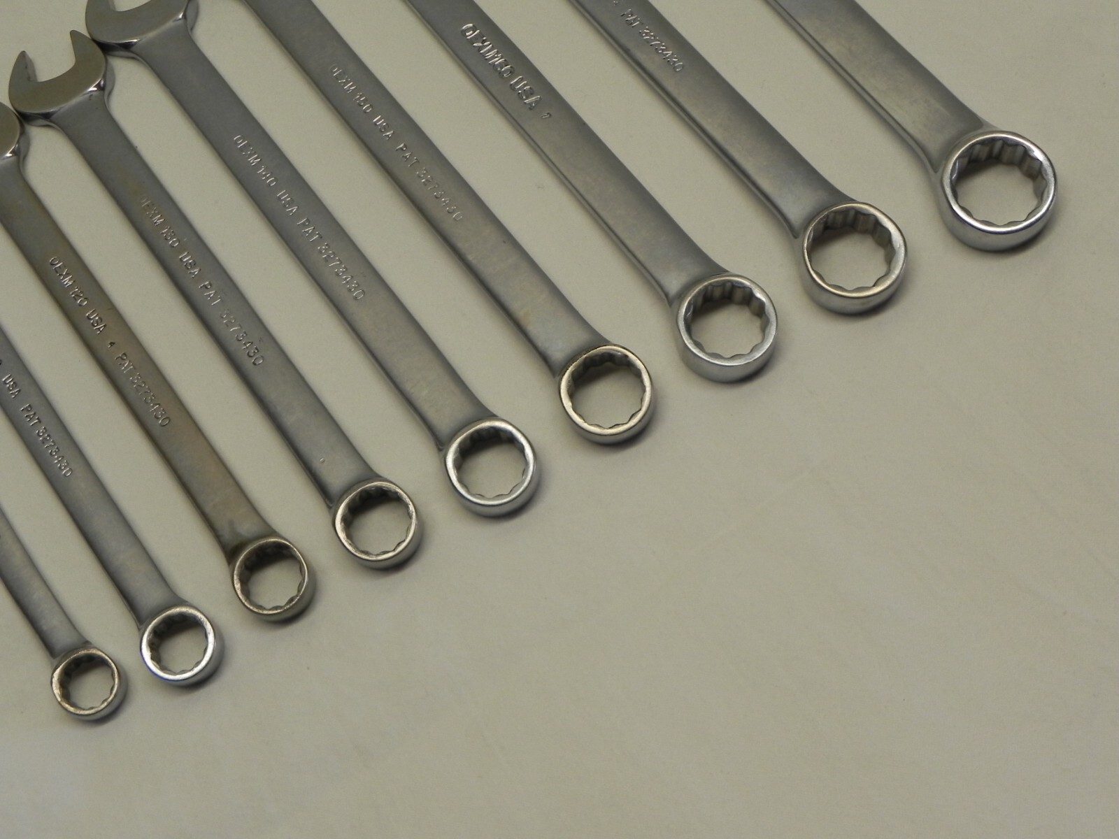 Snap-On 9 Piece 12-Point Metric Flank Drive Combination Wrench Set (10mm-18mm)