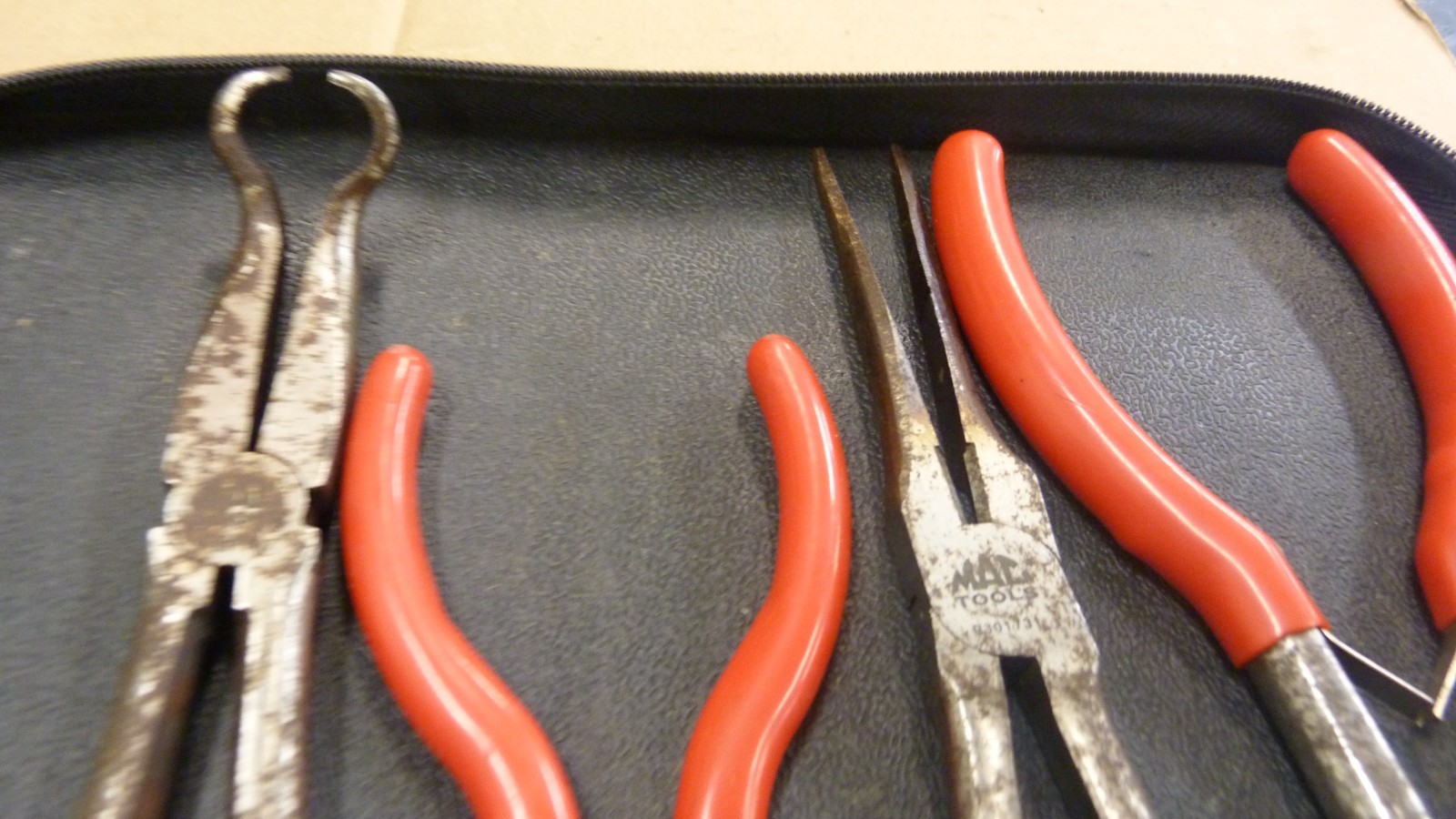 Mac Tools 9Pc Combination Pliers Set WITH CASE.