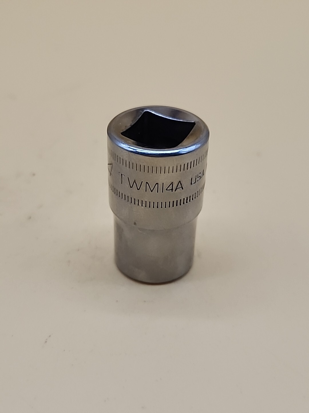 Snap-on Tools 1/2″ Drive 6-Point Metric 14mm Shallow Socket TWM14A