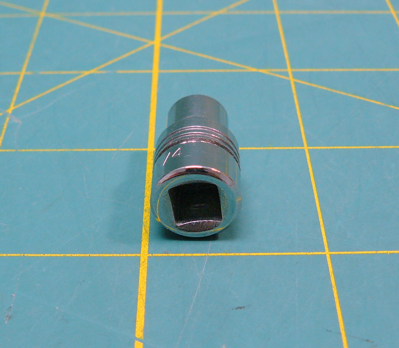 Armstrong 1/4″ 6-Point Socket 1/4″-Drive P/N 10-008 MADE IN USA