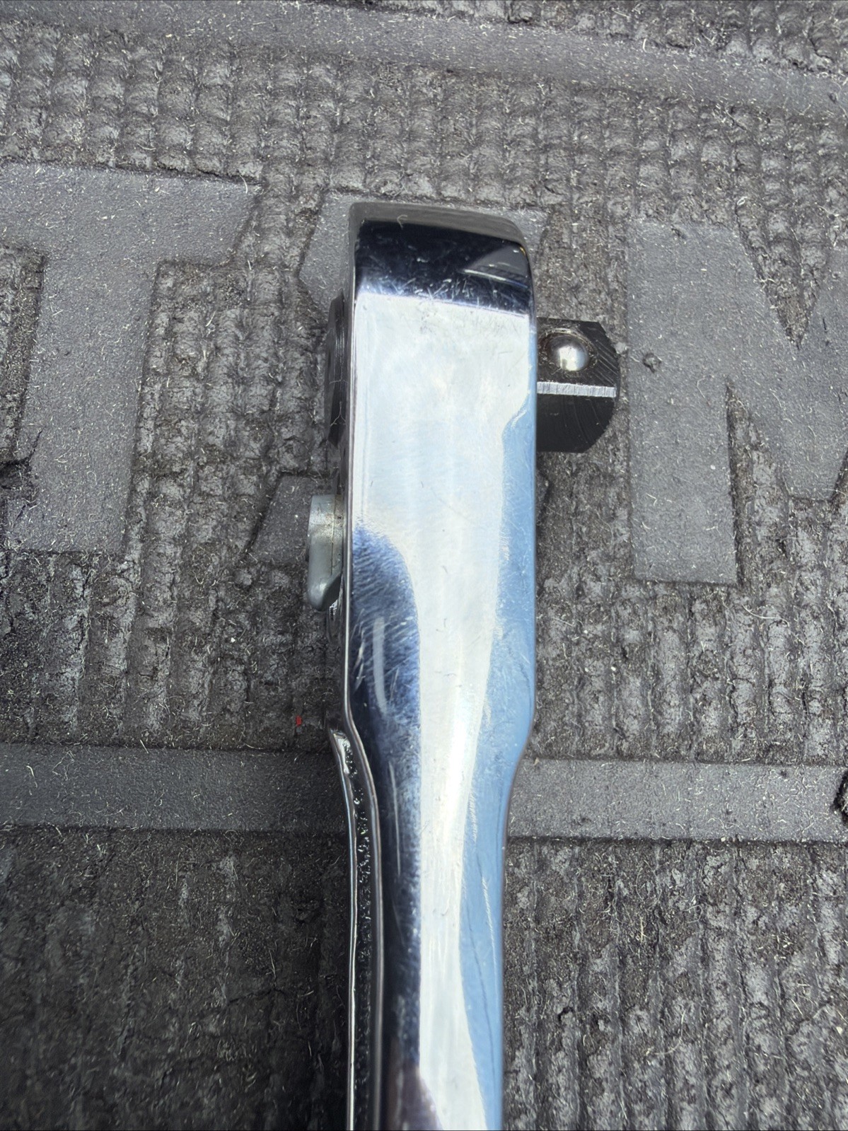 Snap-On Tools USA FN720A Polish Chrome Ratchet 3/8″ Drive – Short Handle 6″ Long