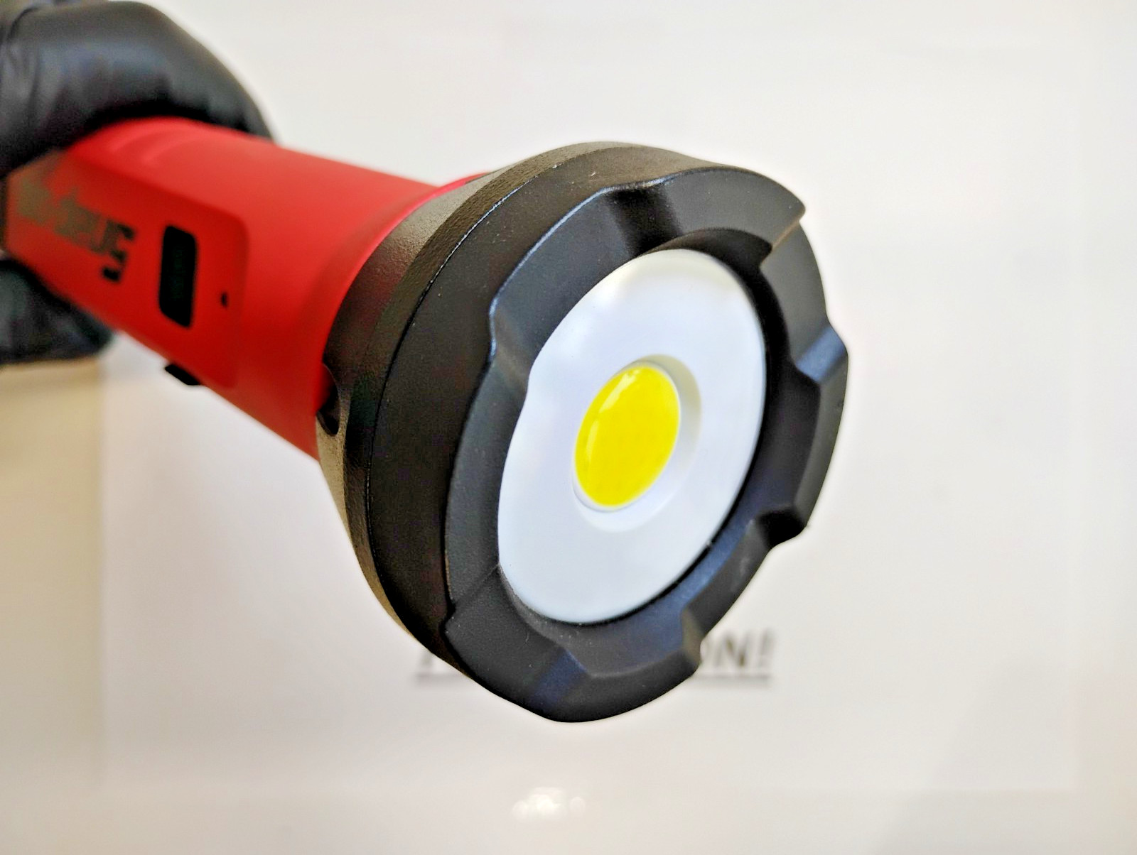 Snap-On Tools NEW ECFLH062 PIVOT HEAD Flashlight RED 600 LUMEN RECHARGABLE