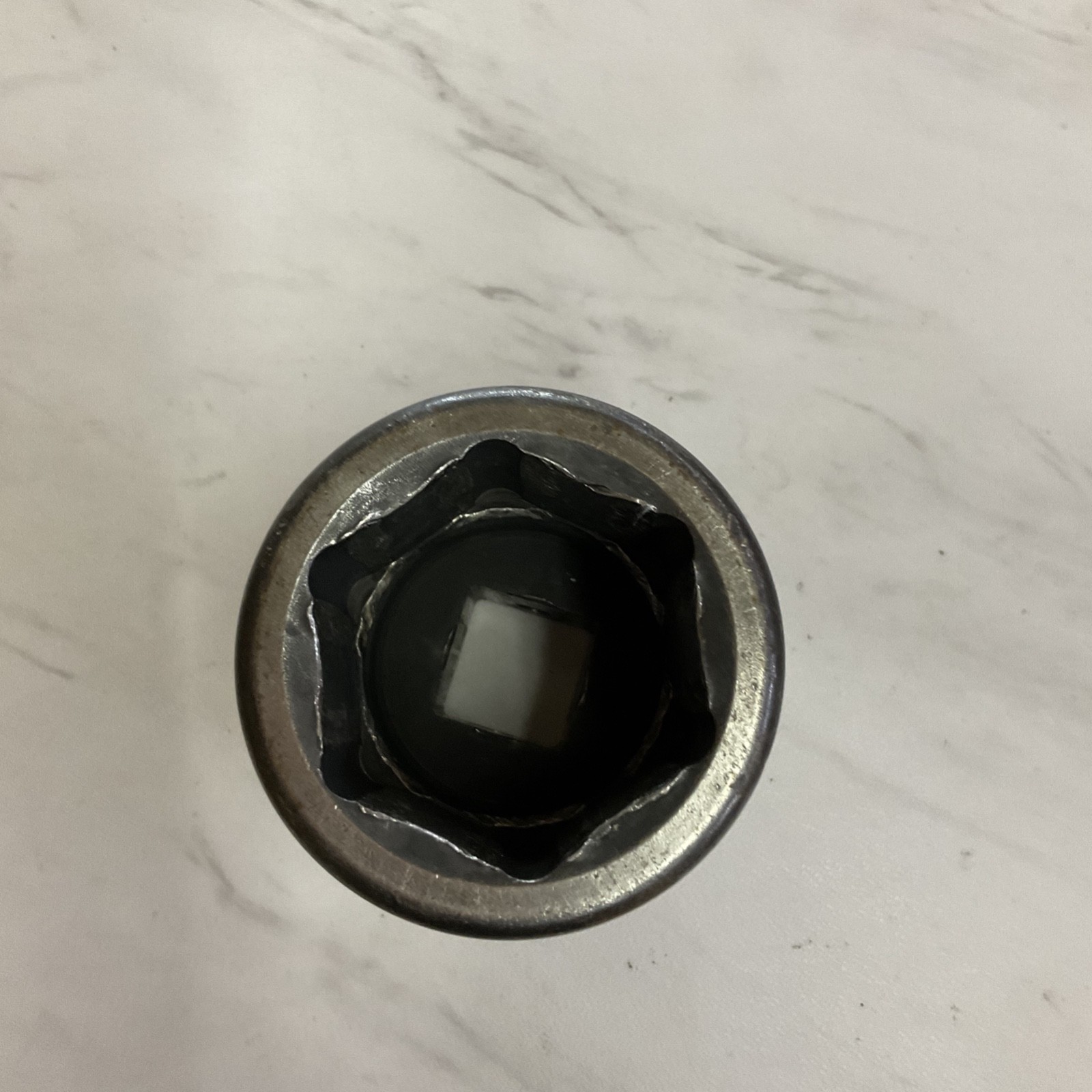 Snap-on IMM402 USA 40mm 3/4″ Drive 6-Point Shallow Flank Drive Impact Socket