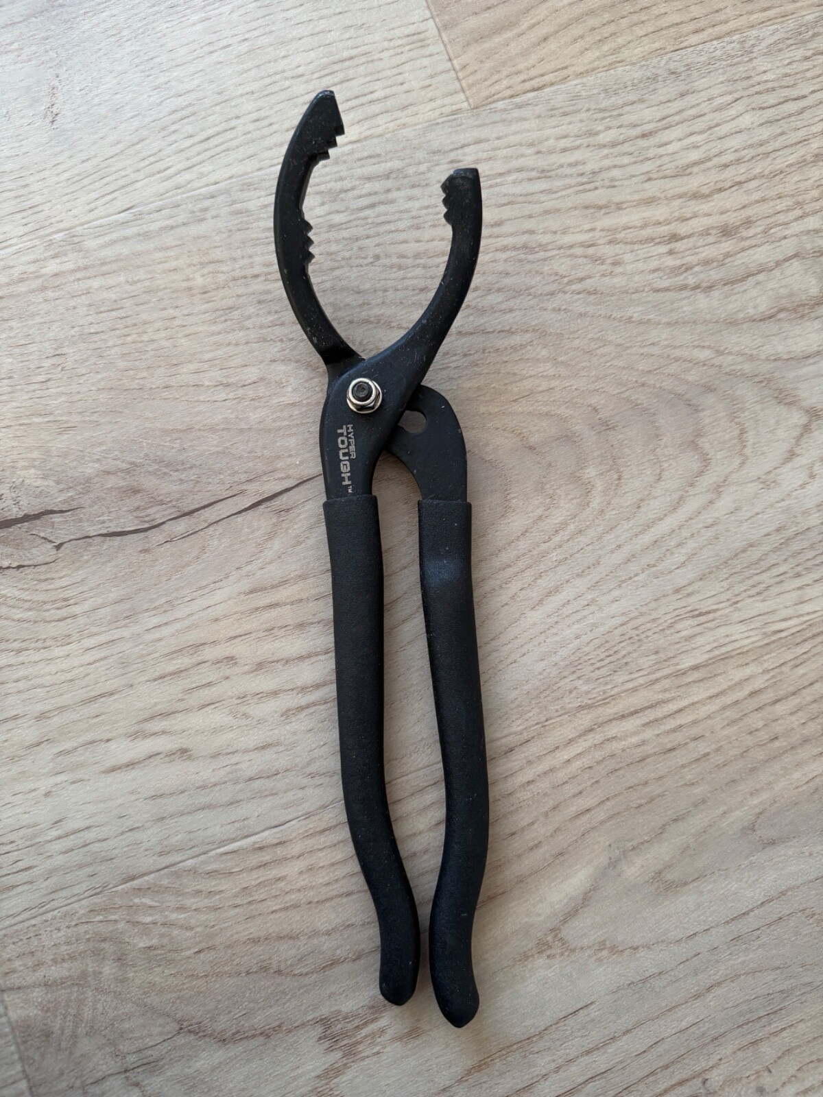 Hyper Tough Oil Filter Wrench, 63.5mm – 116mm Long Black Handle