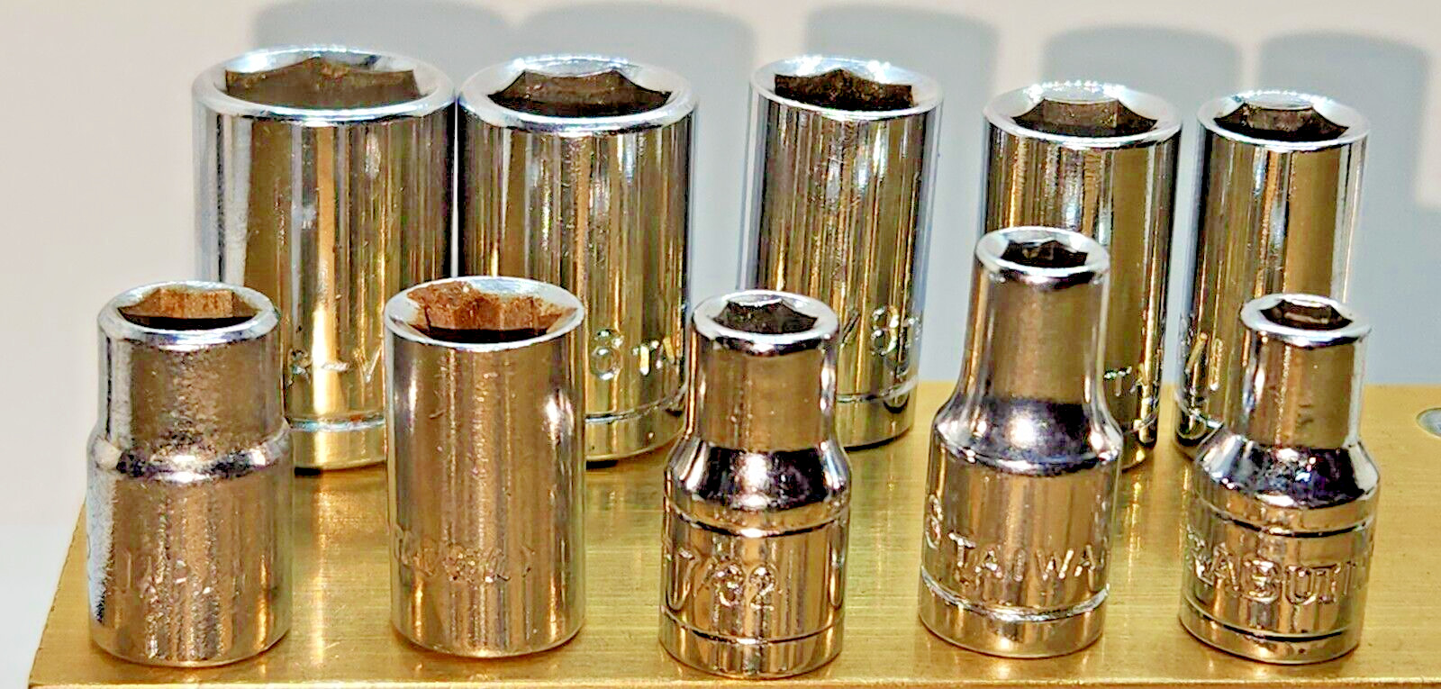 LOT#318-TAIWAN, JAPAN, DURABUILT-1/4″ DRIVE-10 ITEM SET–1/2″- 3/16″-6 POINT