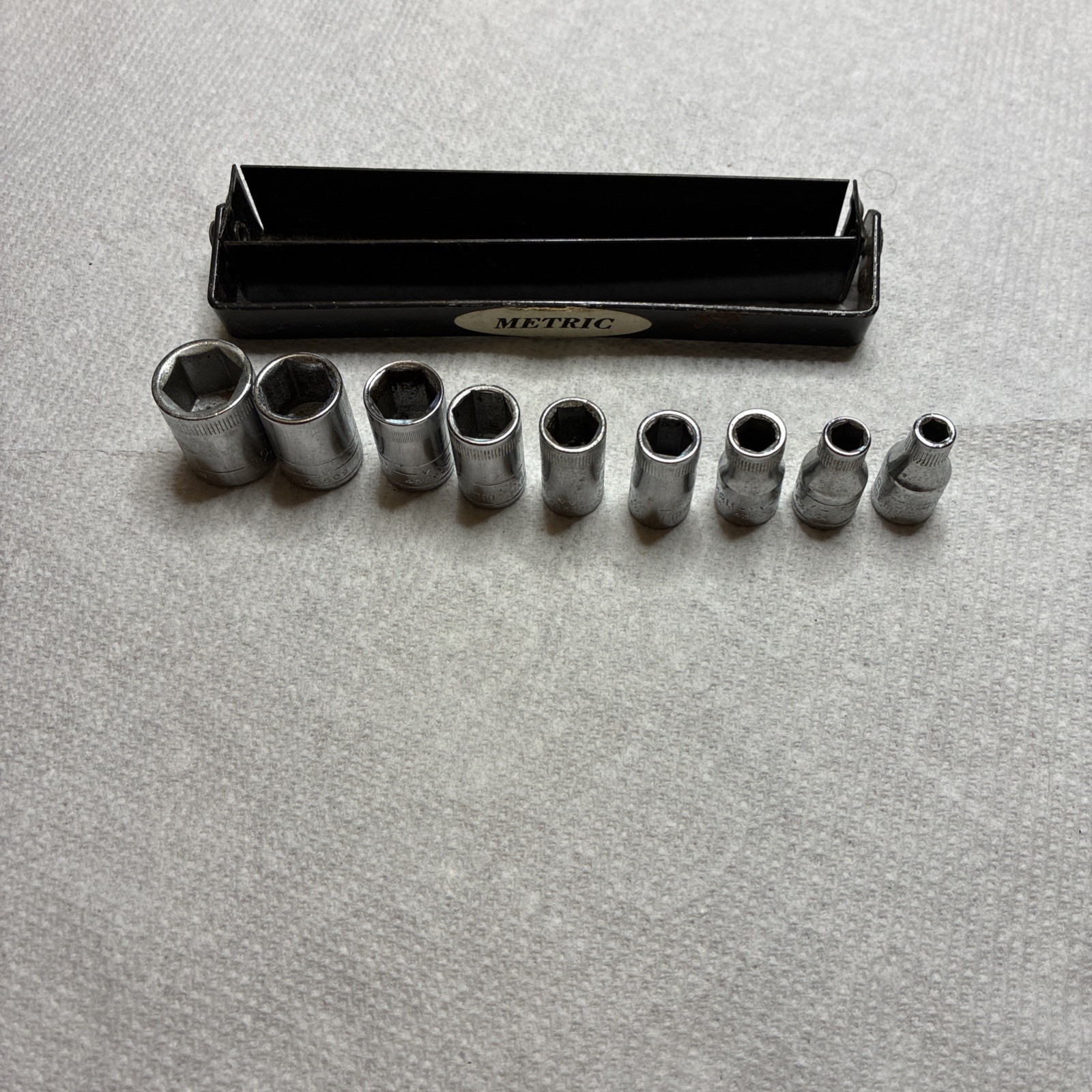 Vintage Craftsman 1/4 drive 9 piece 6 pt metric socket set + Metal Tray 4-12 mm