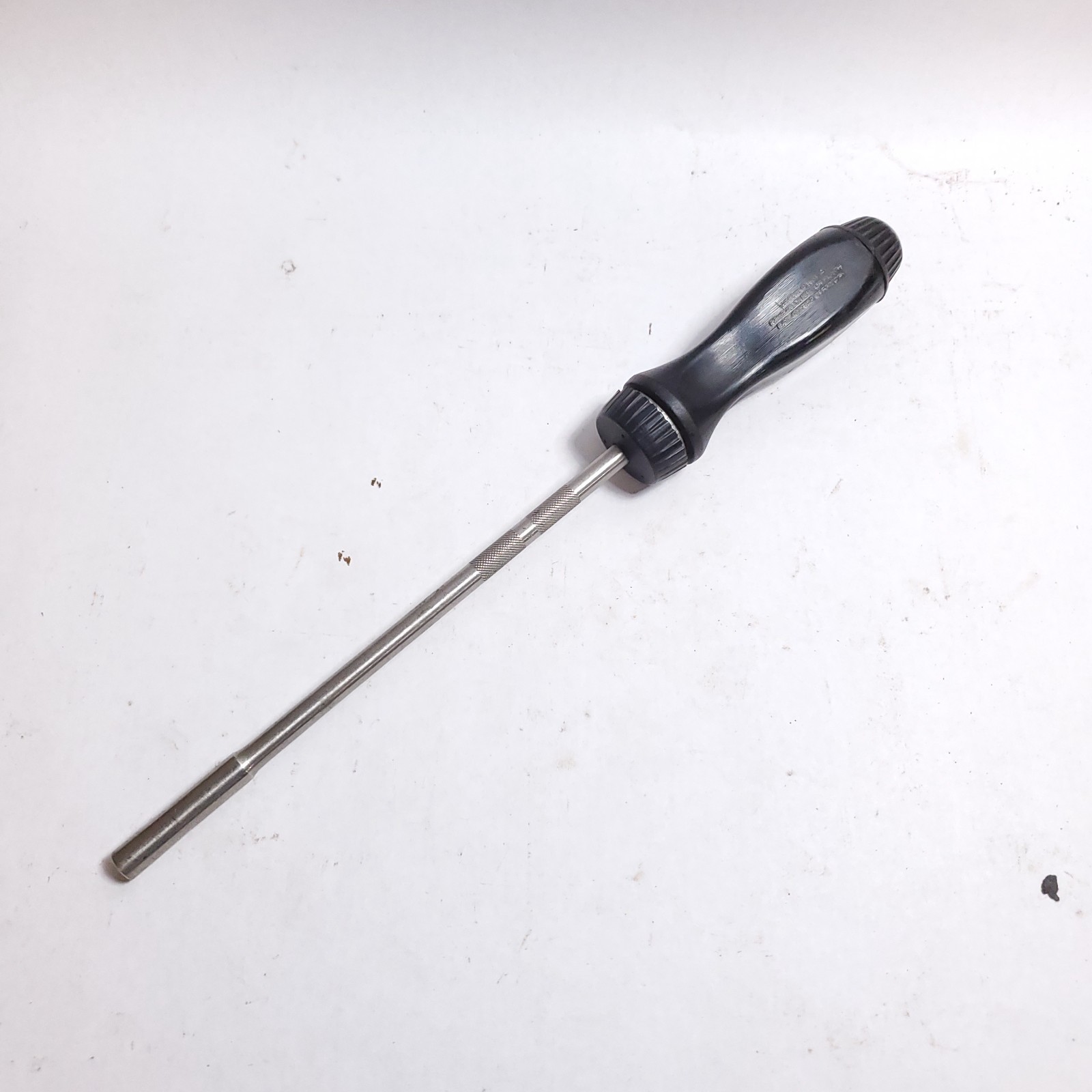 Snap-On SSDMR8A 8″ Long Ratcheting Magnetic Bit Driver