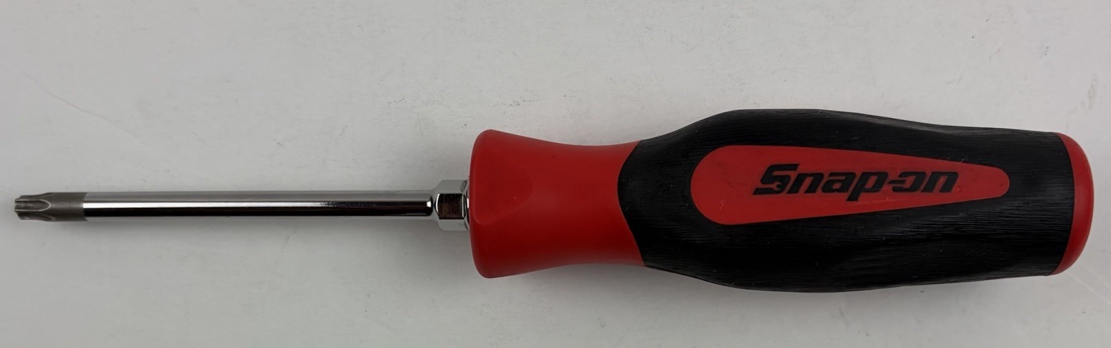 Snap-on T30 Torx Red Instinct Soft Grip 8-7/8″ Long Screwdriver SGDTX430B Red