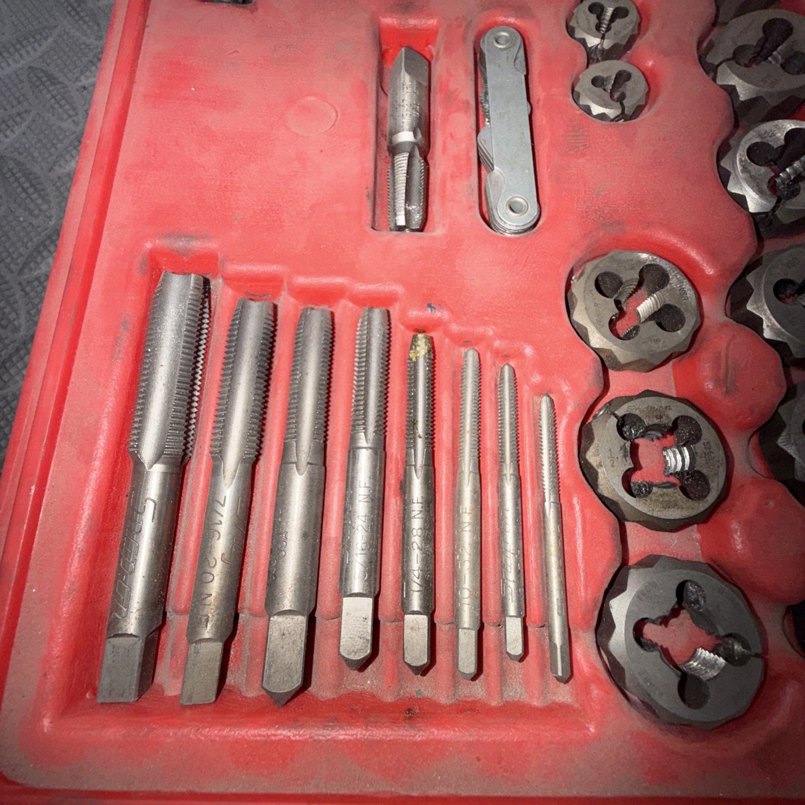 Snap-on TDTDM500 76-piece Tap and Double Hex Die Set ,6mm Replaced With Mac
