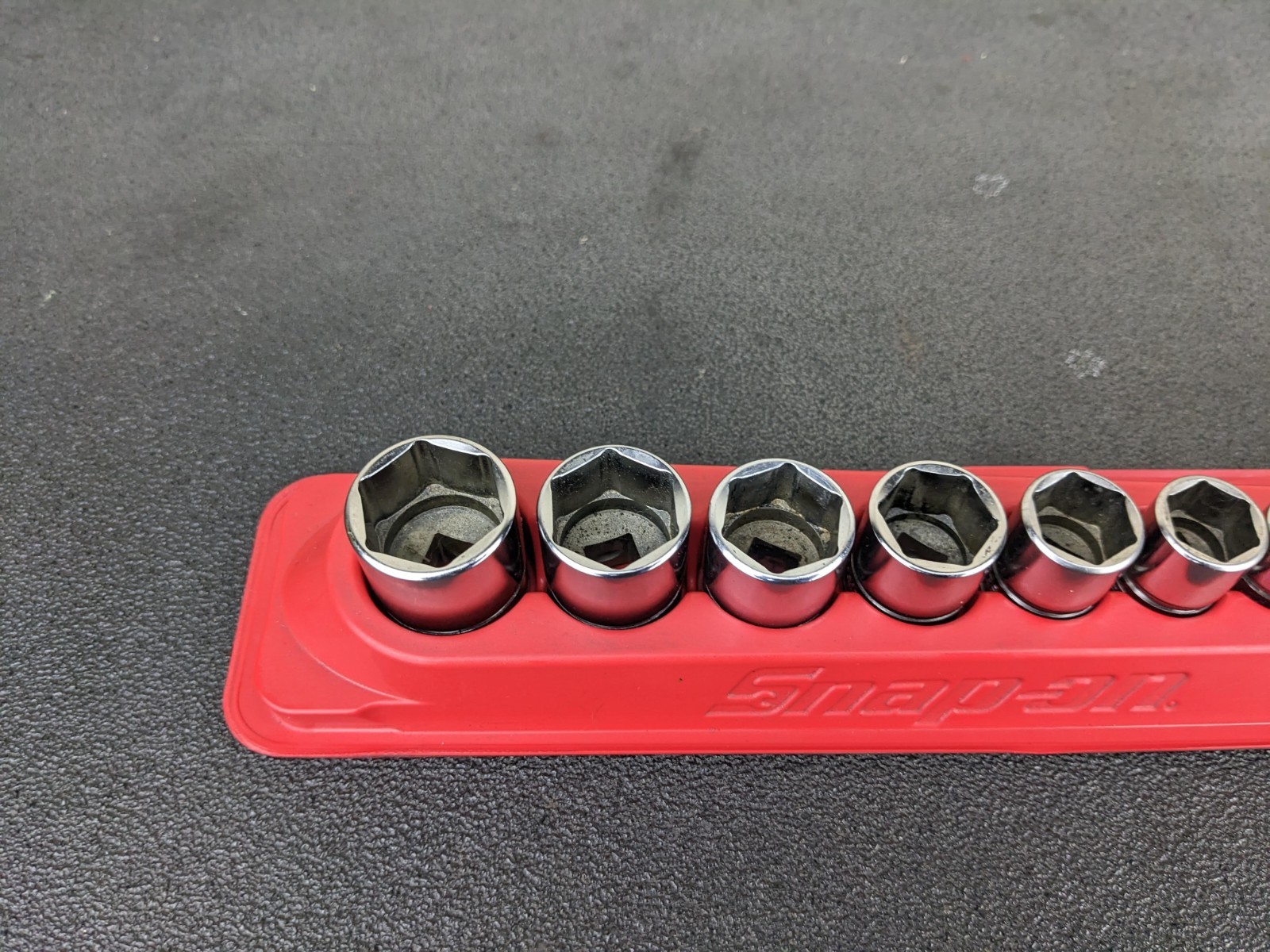 #bp369 Snap-On Tools 211FSY 11pc 3/8″ Drive 6-Point SAE Drive Shallow Socket Set