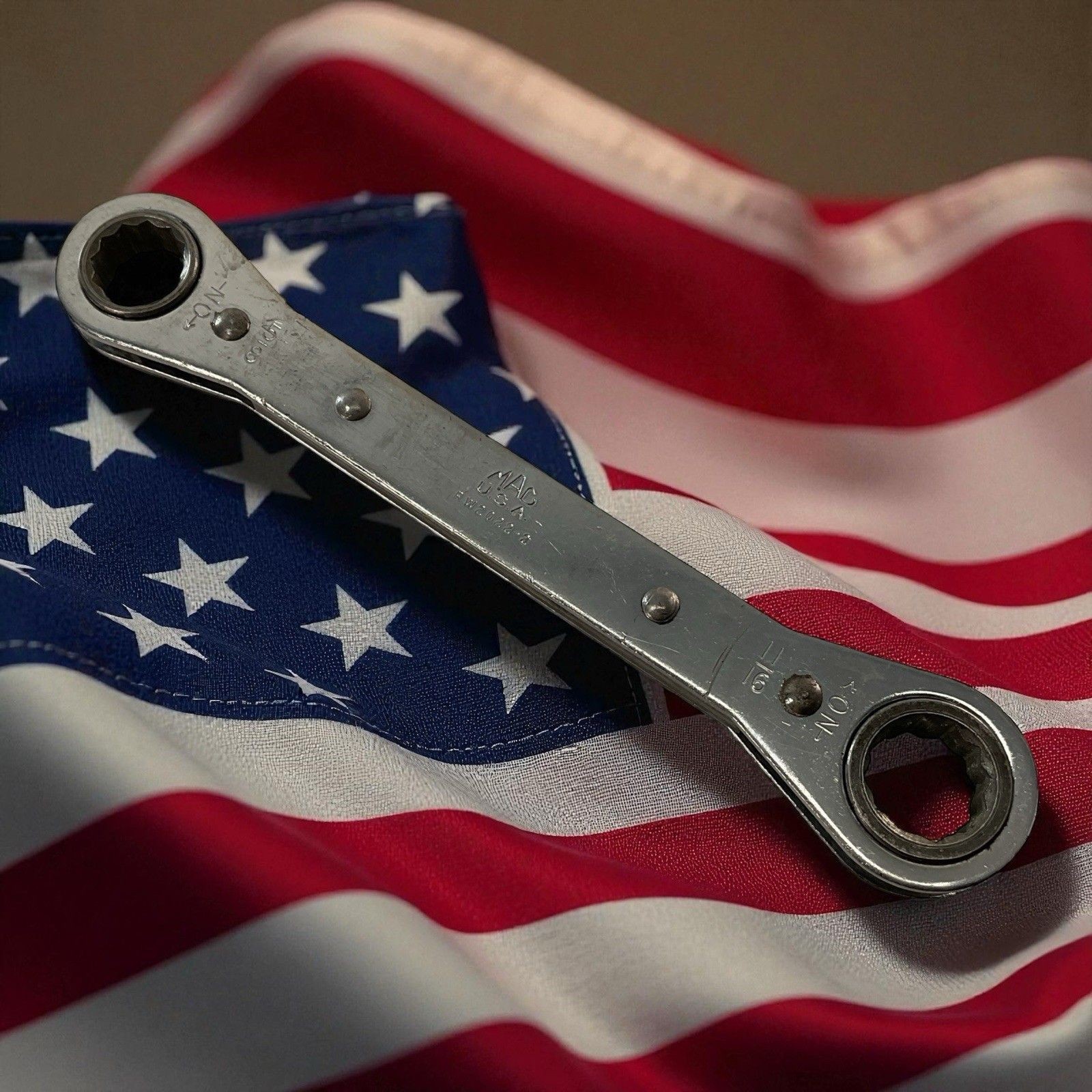 MAC RW2022-2 Ratcheting Combination Wrench 5/8″ x 11/16″ Professional Tool SAE