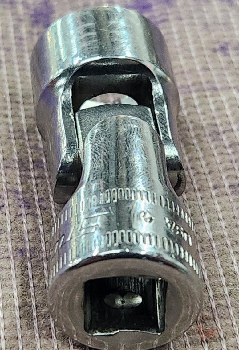 Snap On FSUM17 & FSUM16A 6 Point 3/8″ Drive Shallow Swivel Socket PAIR