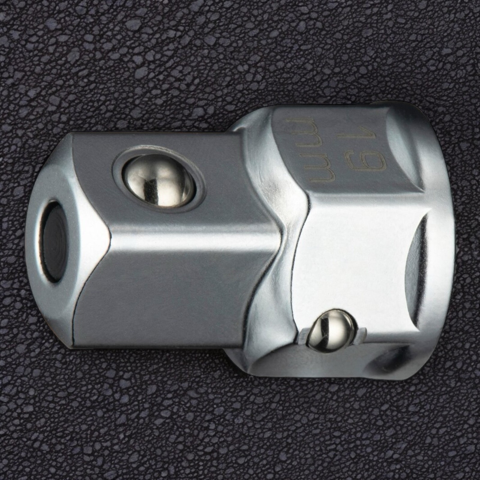 TONE Tools Japan – Motorsport 19mm Box End Wrench To 1/2″ Socket Adapter [RA-4]