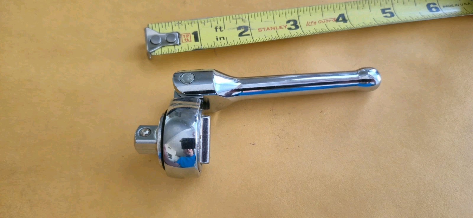 Stubby Flex-Head 3/8″ Drive Ratchet. UNUSED? Unmarked. 5″ Long
