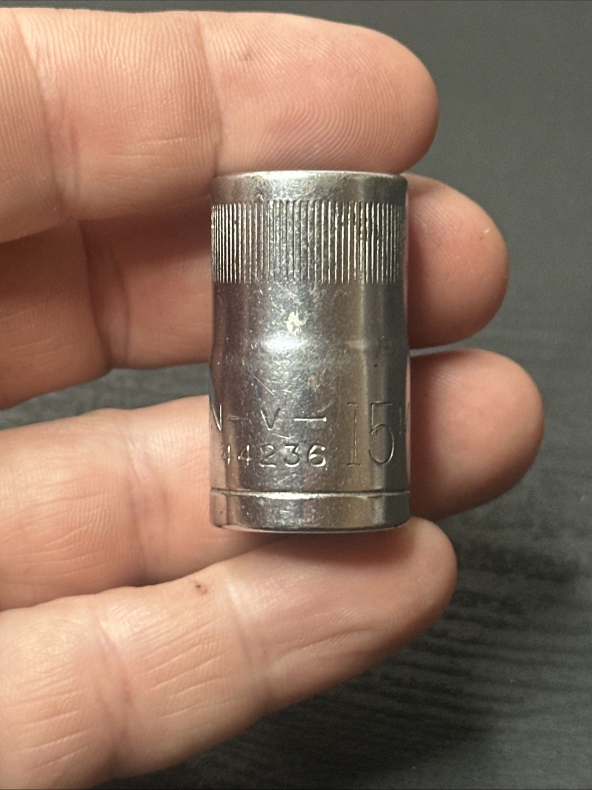 Craftsman Vintage 1/2″ Dr 15M/M 12 Point Shallow Socket 44236 V USA