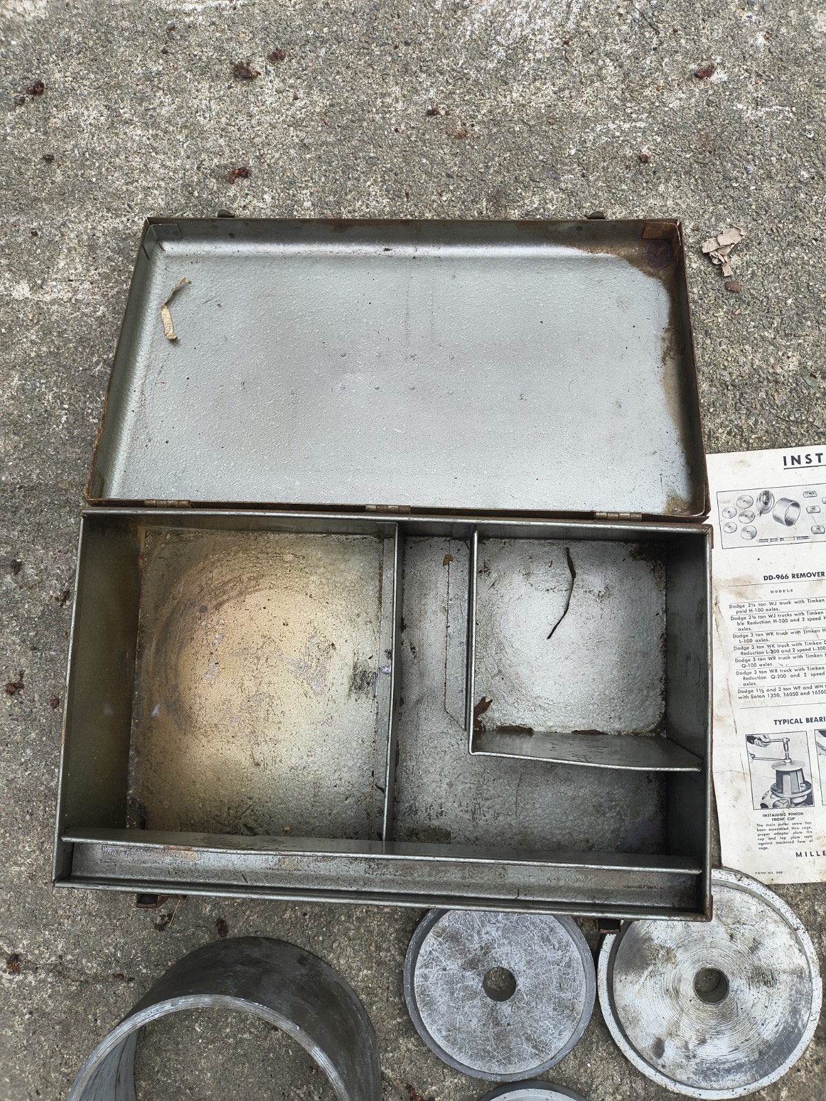 miller dd-966 pinion and differential cross shaft bearing cups removing Tools