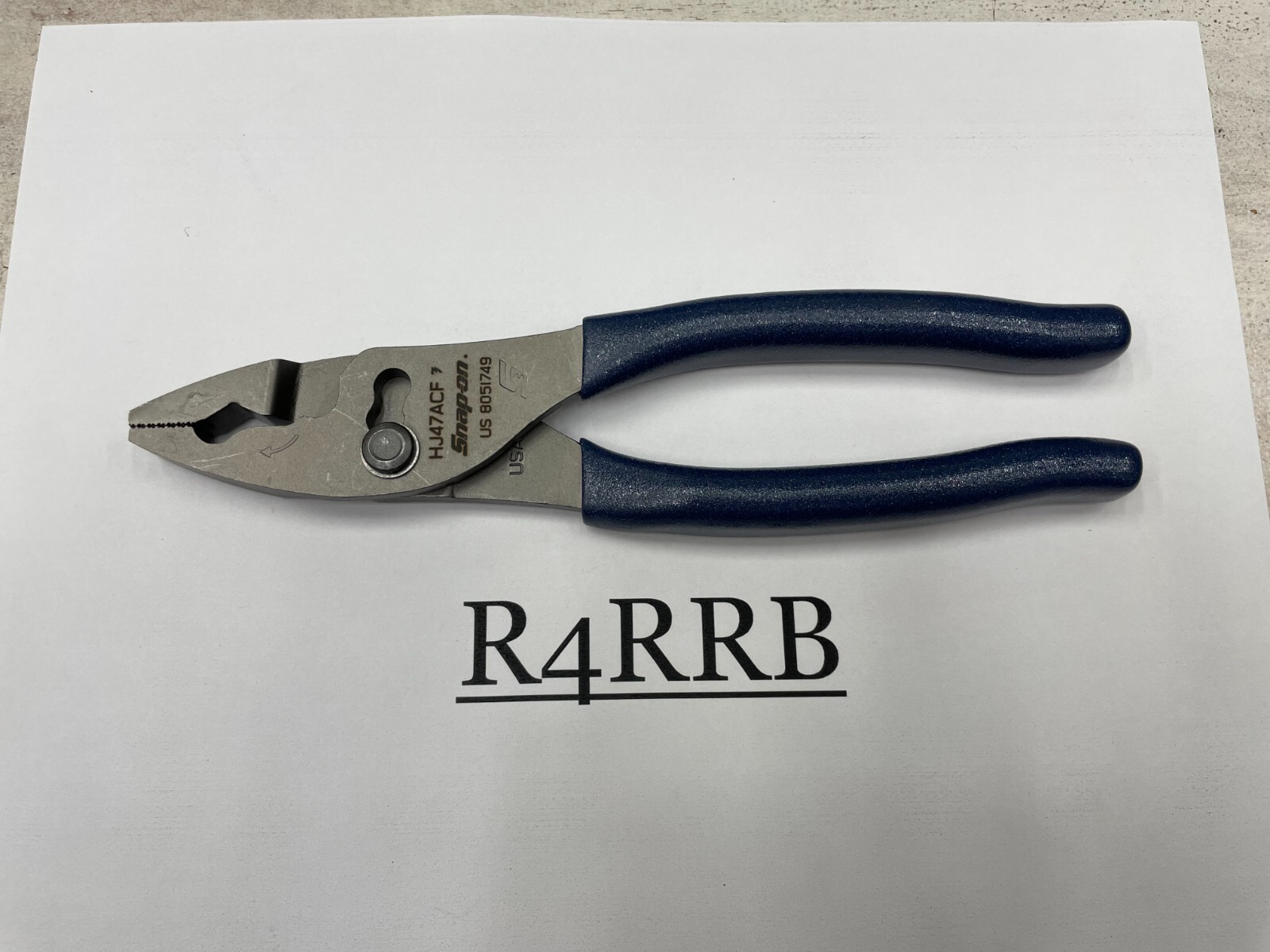 Snap-on Tools USA NEW STYLE POWER BLUE Soft Grip 8″ Flank Jaw Pliers HJ47ACFMB
