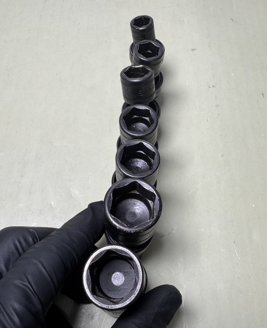 Snap-On 207IPFM 7 Piece 3/8″Dr 6Pt Metric Shallow Impact Swivel Socket Set
