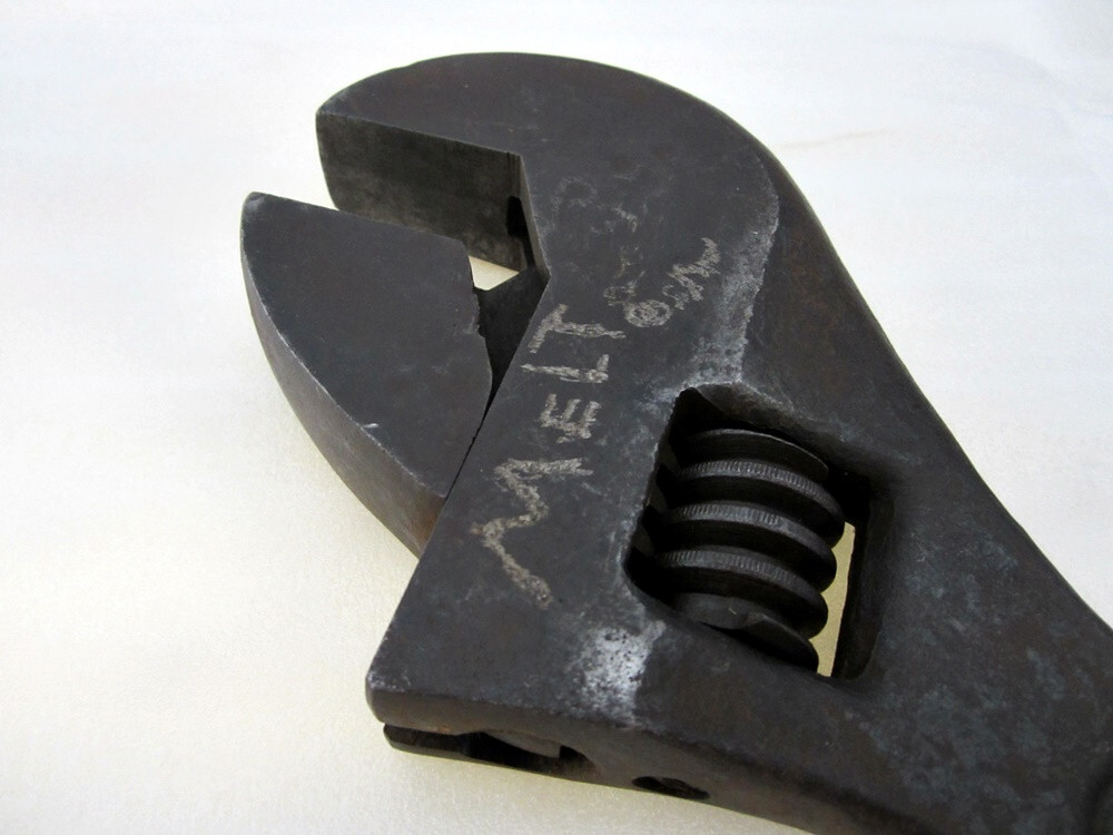 Vintage Crescent 18″ Adjustable Wrench Thick Jaws Black Oxide Made in USA