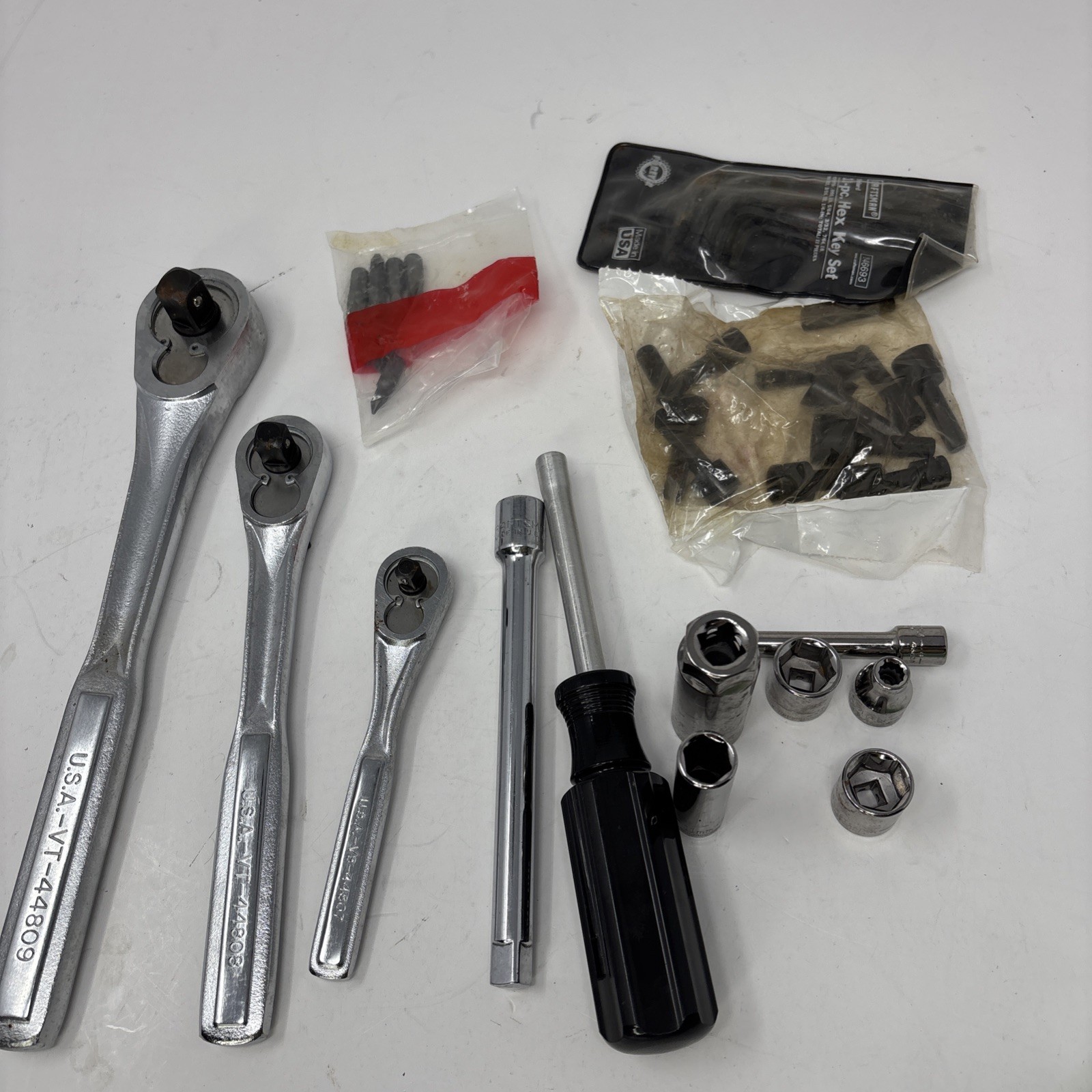 Craftsman USA 122 Piece Mechanic Tool Set 33122 Complete Sealed Bags Read