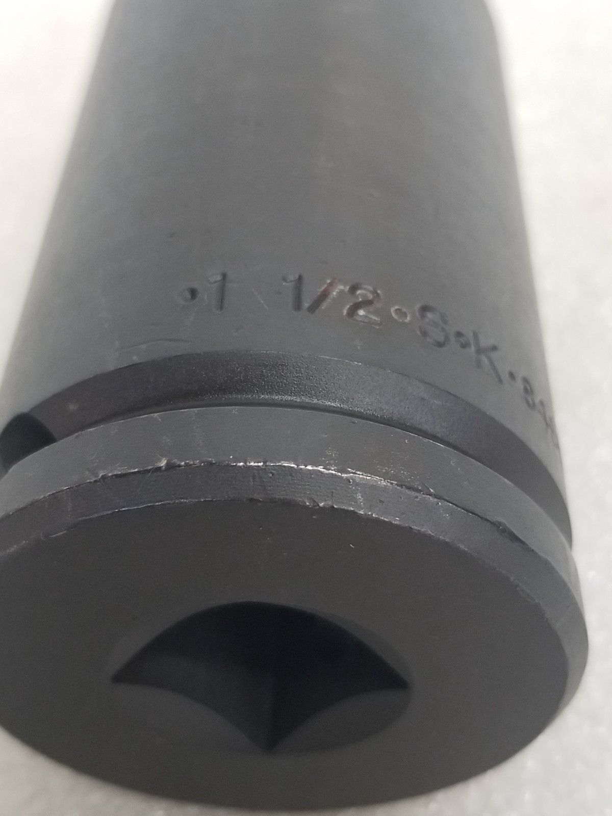 S-K Tools 84680 3/4-in. Dr. Dual Budd wheel Impact Socket 1-1/2″, 13/16″ sq. USA