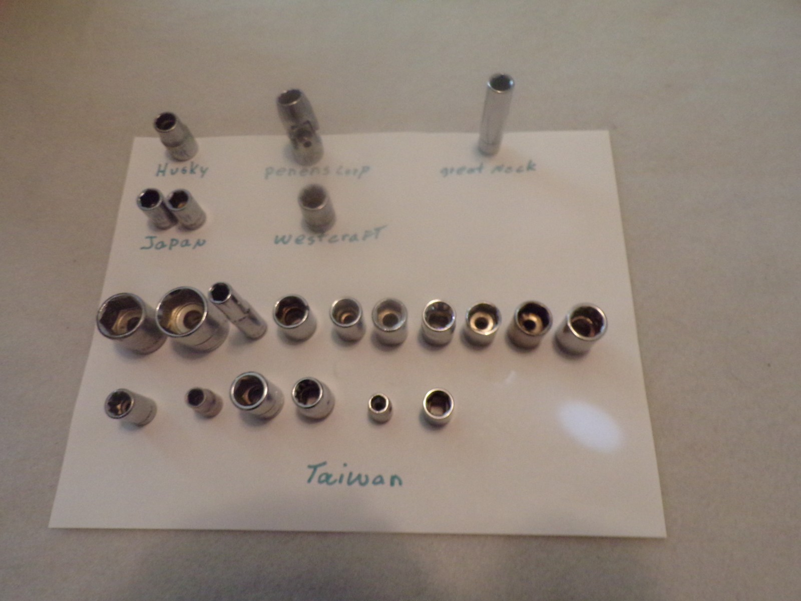 Lot of 22 assorted standard sockets. There are some 6 point and 12 point