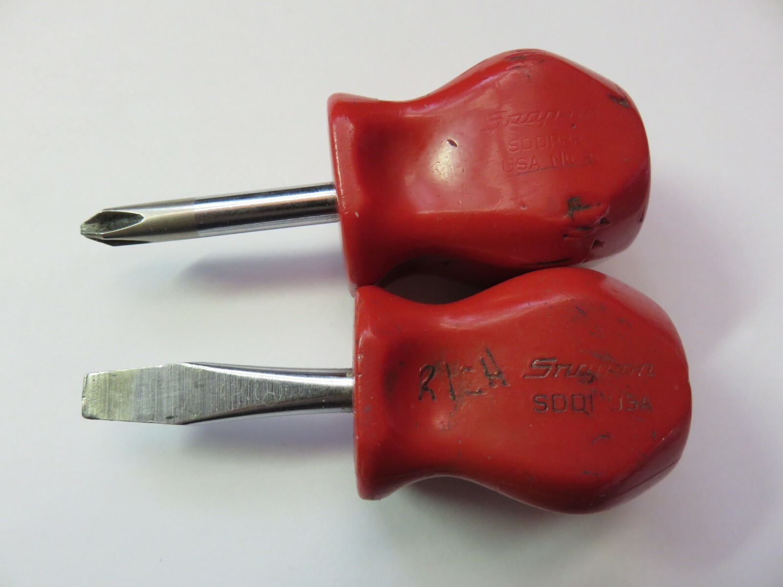Snap-On SDDP22 Phillips & SDD1 Flate Blade Stubby Screwdrivers RED Hard Handle