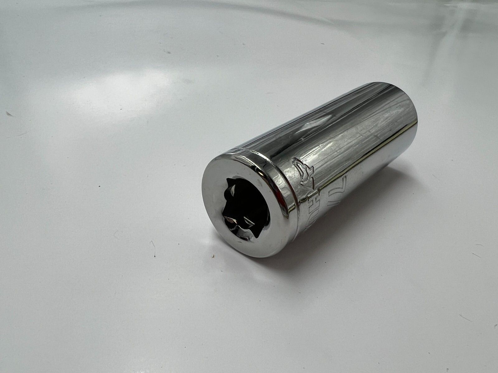 Husky Metric Standard Socket 12-Point Drive 7/8″ Polished Chrome