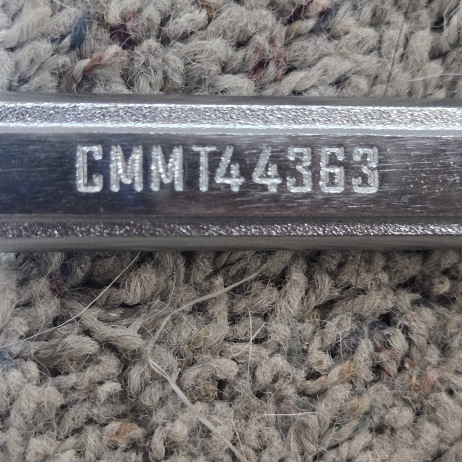 🔥18″X 1/2″ + 10″X 3/8″ B.B. + 3/8″ & 1/4″ RATCHETS and ASSORTED SCREW DRIVERS🔥