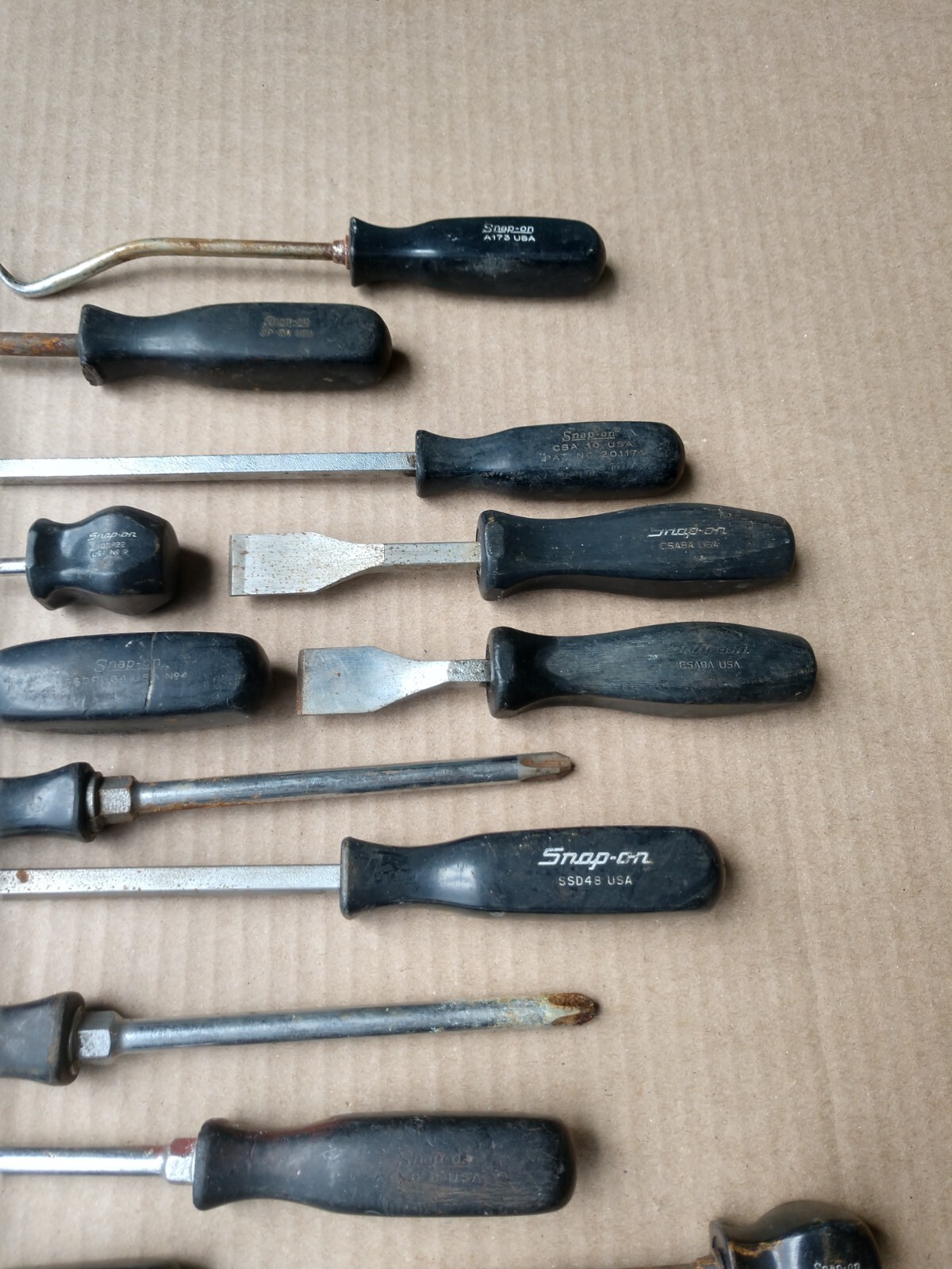Lot of Snap-on Black Handle Screwdriver Phillips Slotted and others
