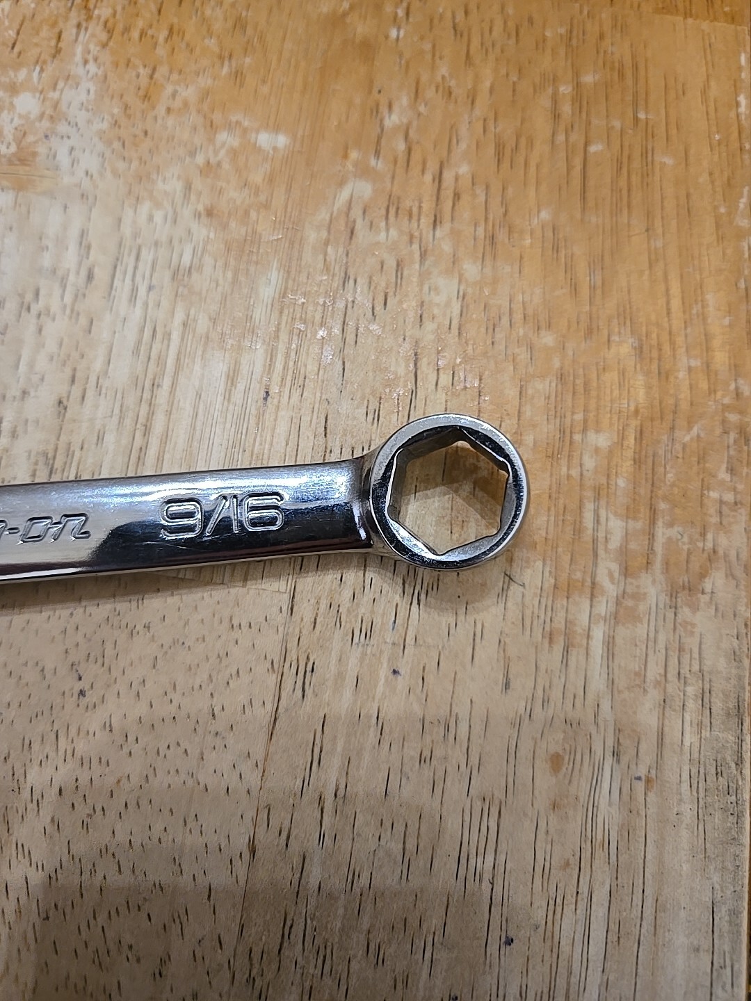 Snap On 9/16″ 6PT Chrome Angle Head Short Combination Wrench OXA180B