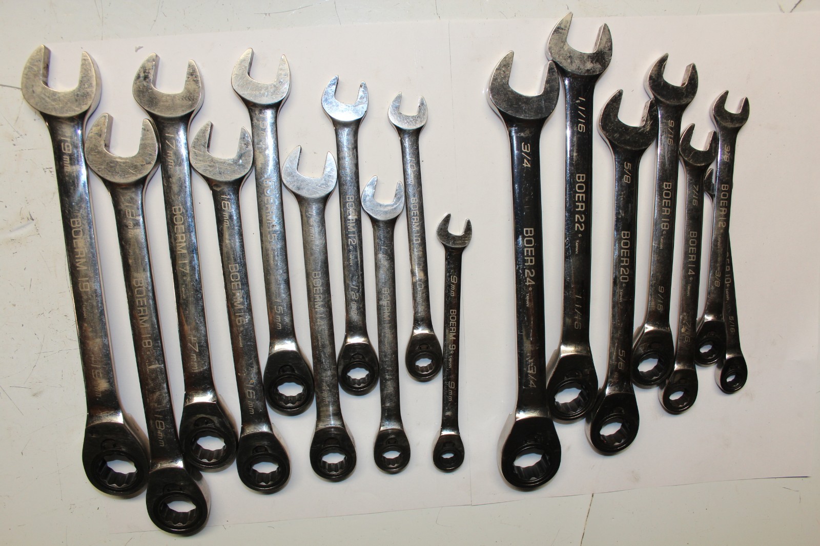 BLUE-POINT TOOLS 12-P METRIC & SAE 15° Offset Ratcheting Box/Open-End Wrench Set