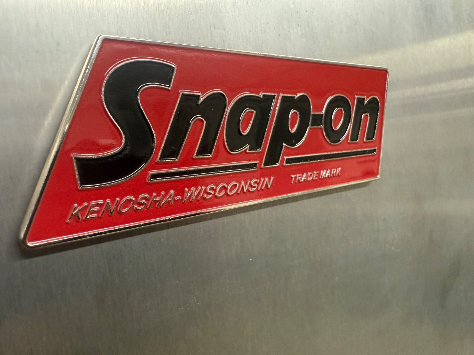 SNAP-ON Tools logo emblem VINTAGE Nameplate 1.5mm thick steel 5” x 2”.Rare.