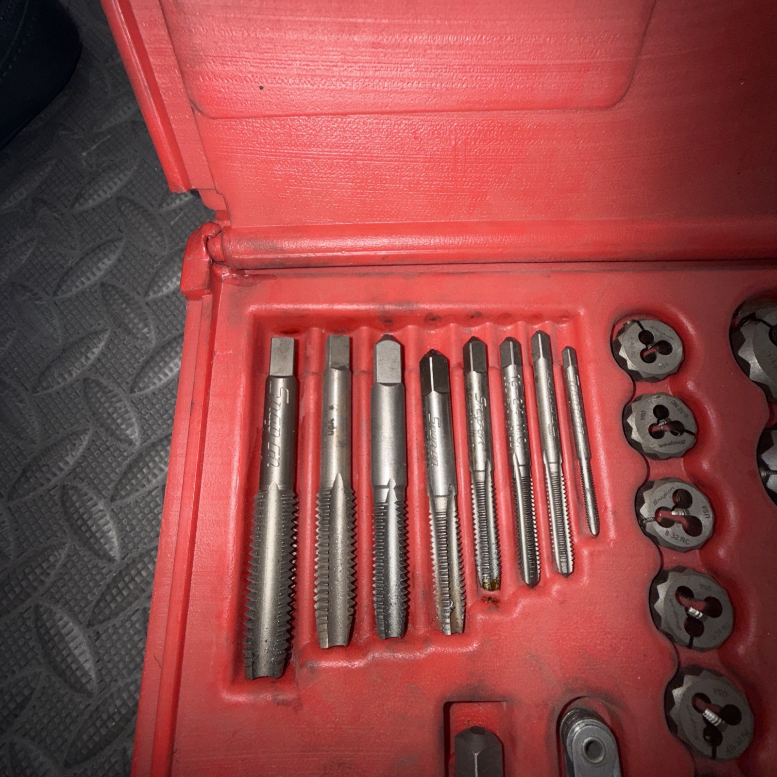 Snap-on TDTDM500 76-piece Tap and Double Hex Die Set ,6mm Replaced With Mac