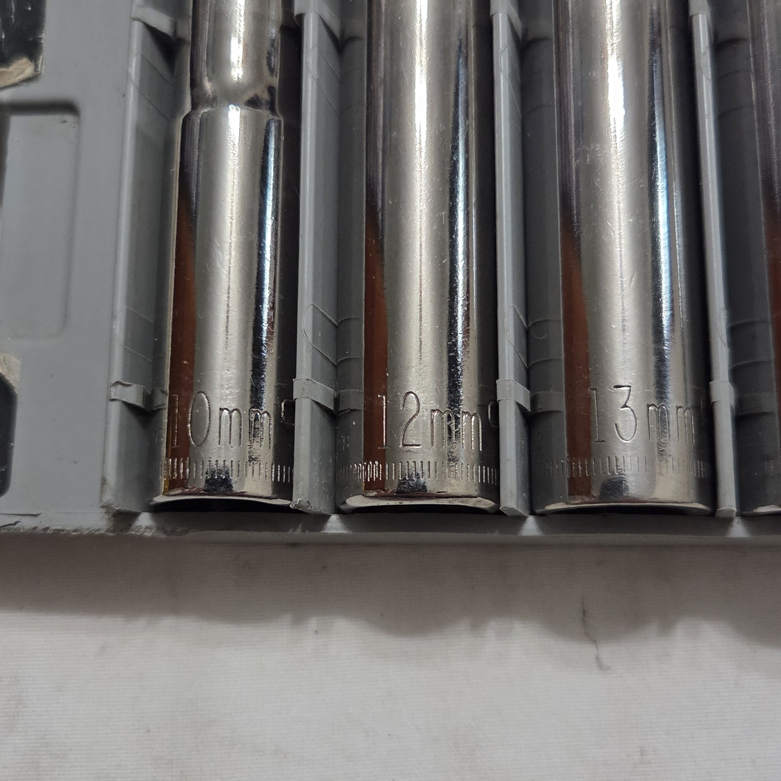 Craftsman -G- Metric 9pc 10mm – 19mm 6 Pt Deep Socket Set 3/8″ Dr. 934443 – USA