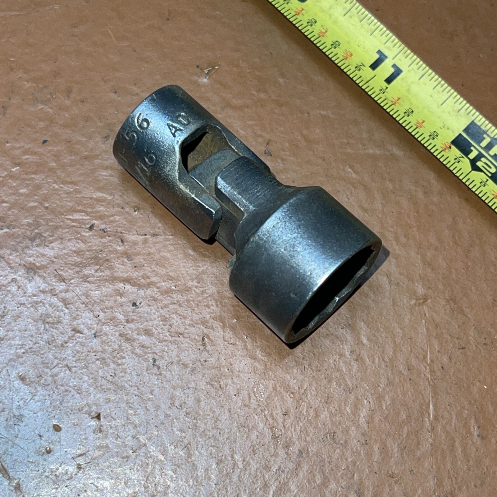 Vintage Wright USA MU56 11/16 In SAE 3/8 drive 12 Point Swivel Wobble socket