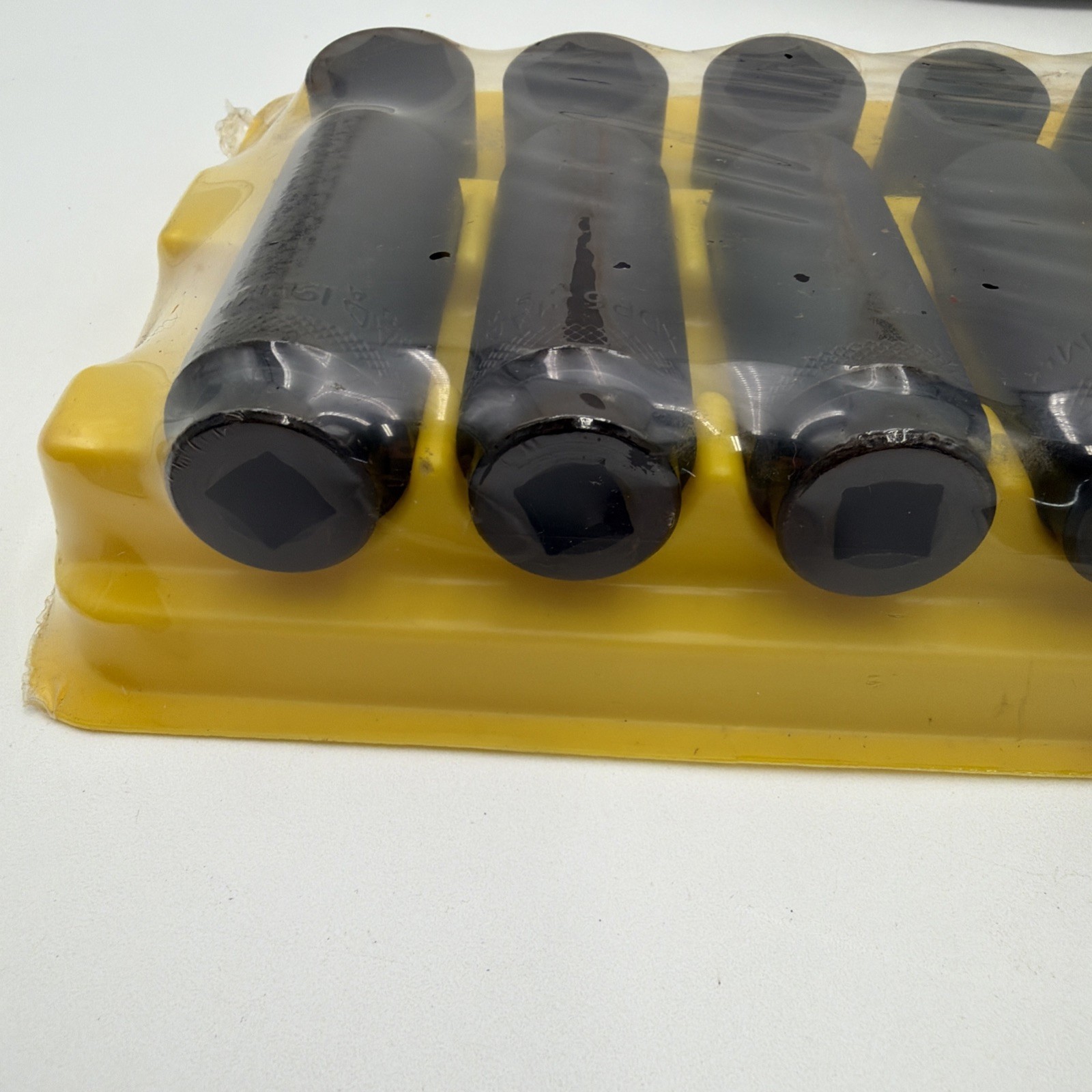 New Mac Tools SXPM206PTR 20pc 3/8″ Mac Drive Metric Impact Socket Set 10-19mm