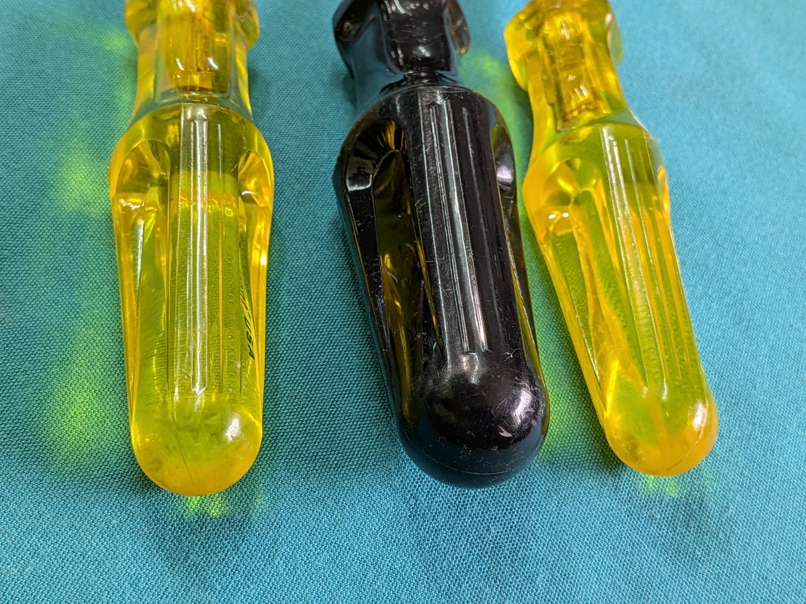 Vintage CRESCENT USA Set of 3 Clutch Head (Bow Tie) Screwdrivers 1/4, 3/16, 5/32