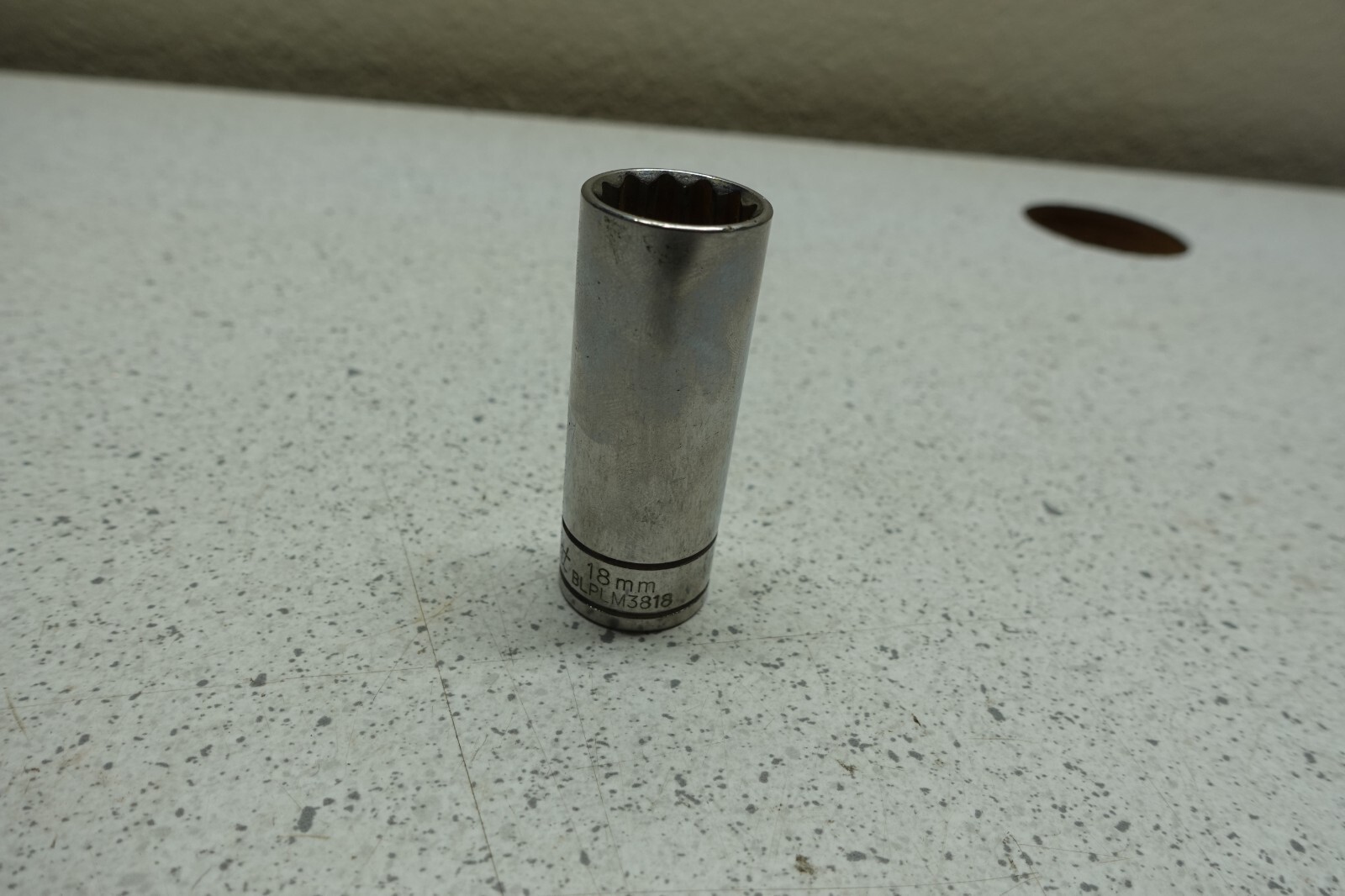 BLUE-POINT 3/8″ DRIVE 18MM METRIC DEEP 12 POINT SOCKET BLPLM3818