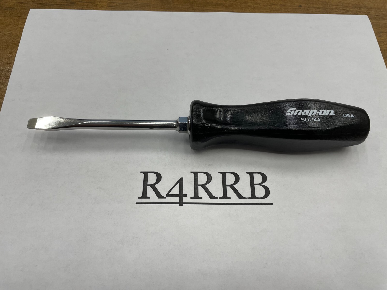Snap-on Tools USA NEW BLACK Hard Handle 1/4″ Flat Head Screwdriver SDD4A