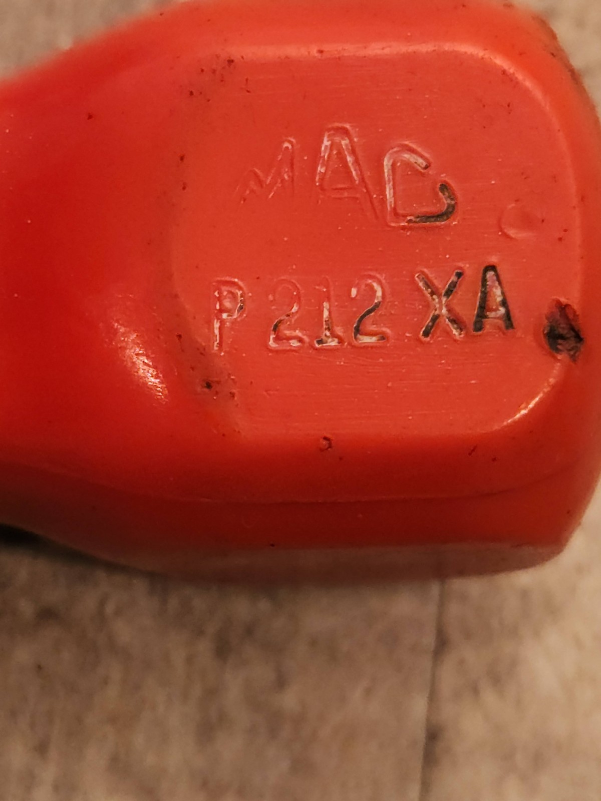 Mac Tools P212XA #2 Stubby Phillips Head Screwdriver Red Handle