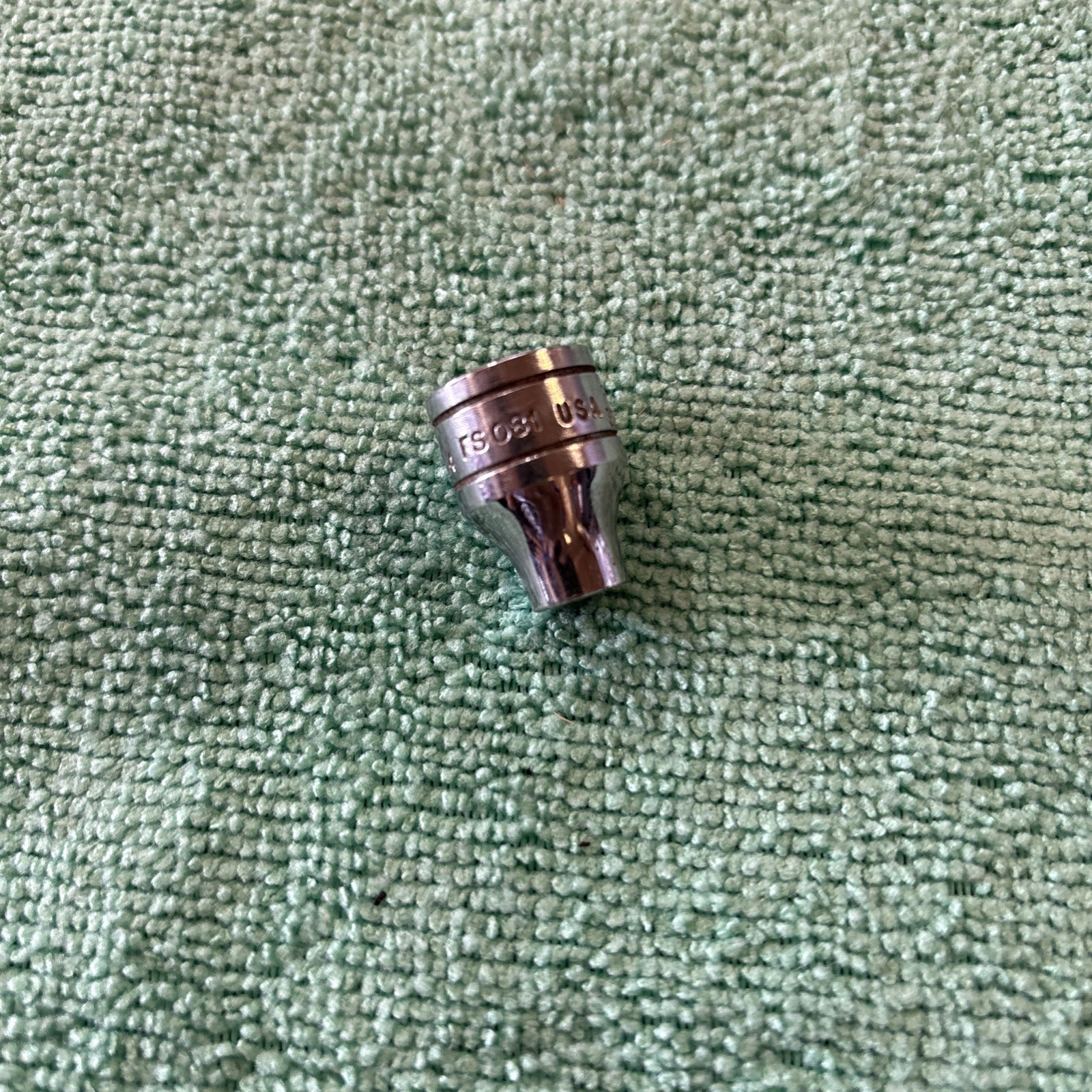 Snap On Tools FS081 3/8″ Drive 1/4″ 6PT SAE Shallow Chrome Socket – USA