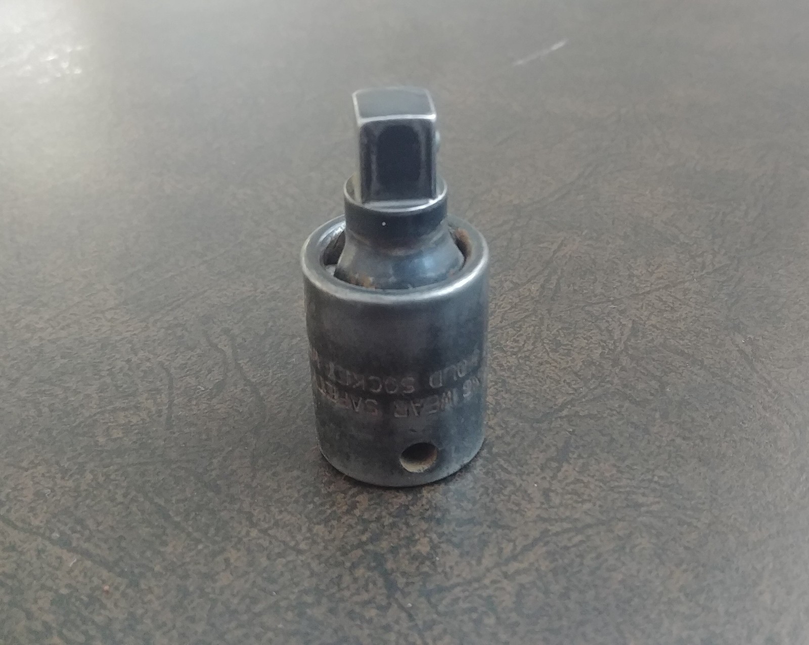 *USA MADE* Cornwell 3/8″ Drive Impact Universal Swivel Socket Adapter [UPJ-2S-B]