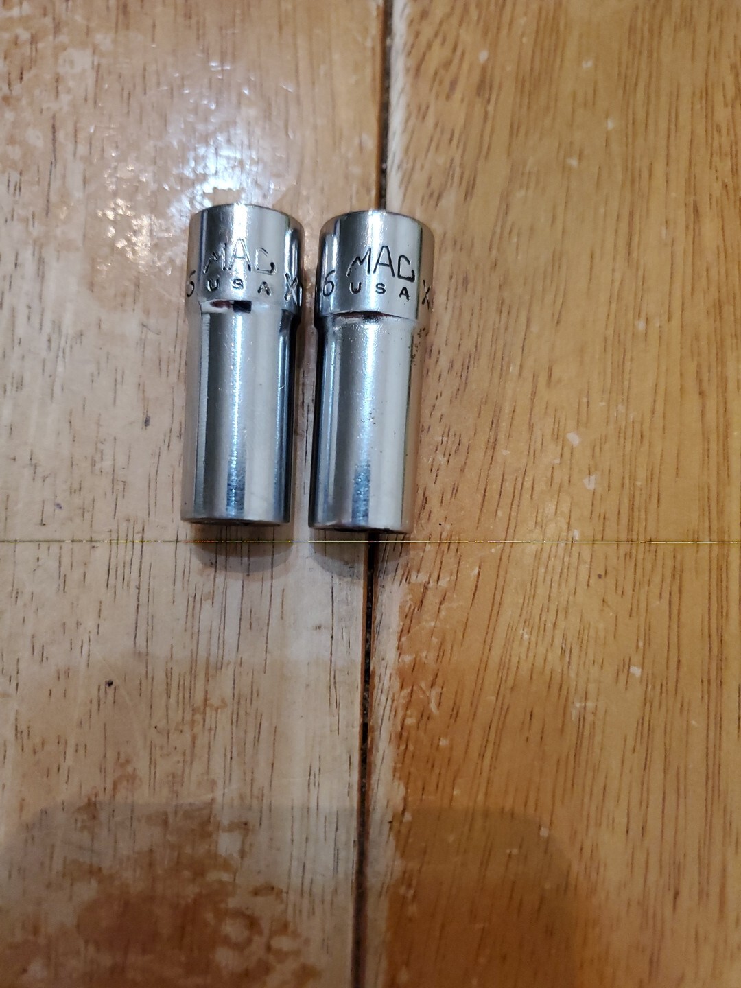 Mac Tools 3/8 Drive 7/16″ 6&12PT Semi Deep Sockets Lot Of 2