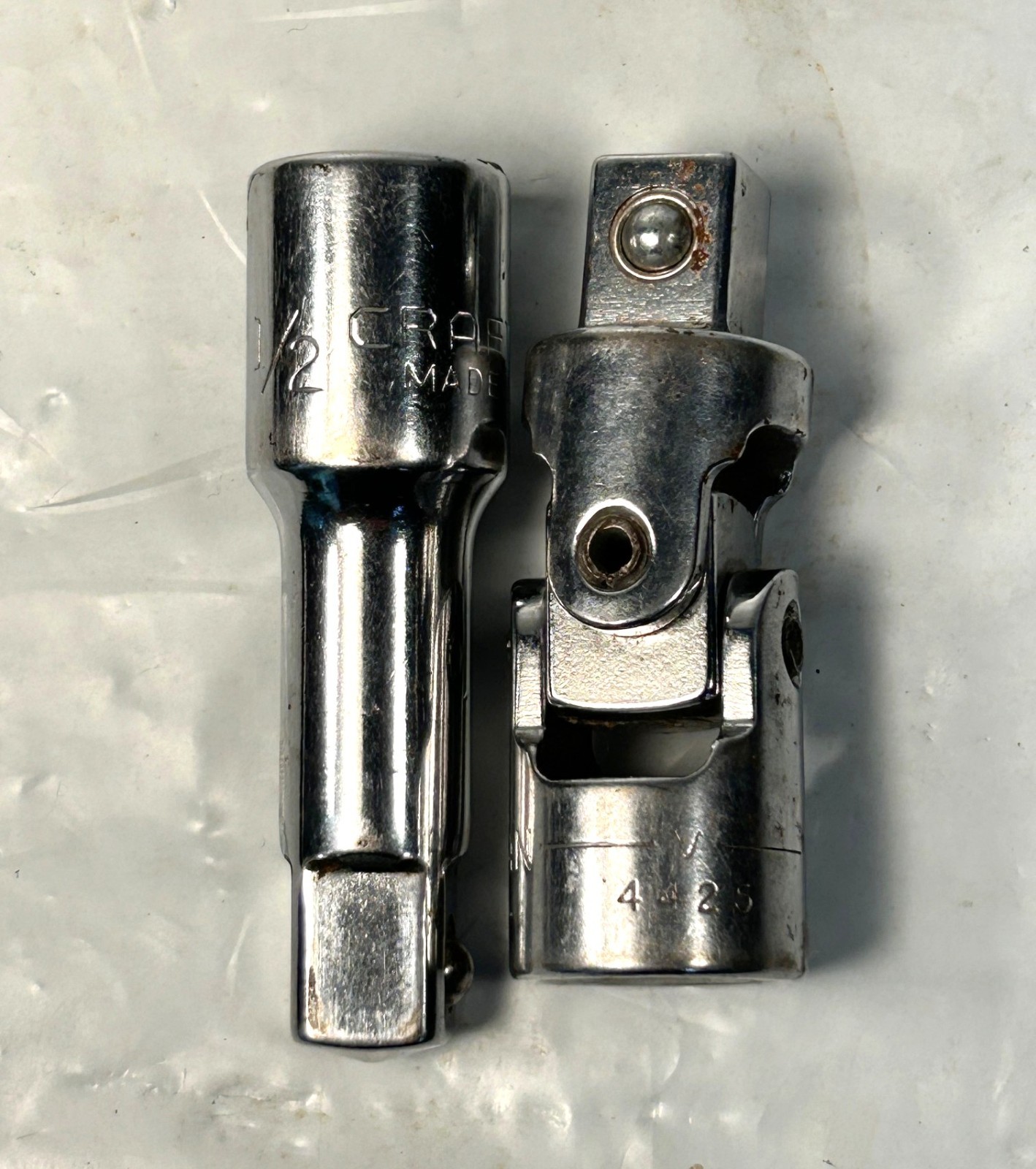 Craftsman 2-pc 1/2″ Drive Chrome Universal Swivel Socket 4425 & 3″ Extension -V-
