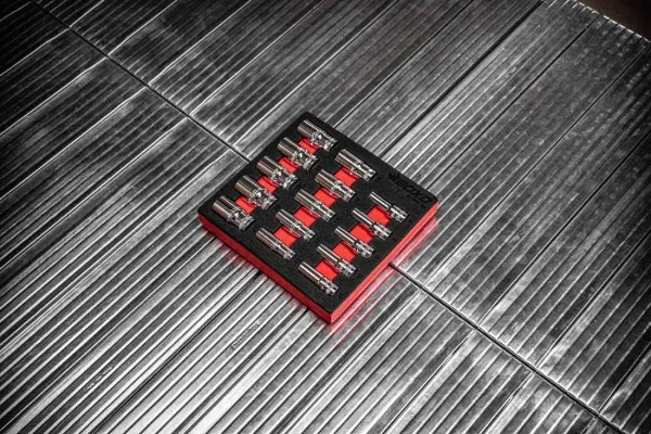 Boxo 3/8″ Drive 15pc Semi-Deep Socket Set 7mm-21mm BX563-R2 in Red/Black Foam