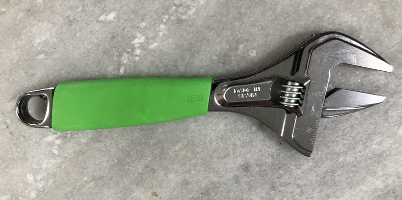 NEW Snap-On Green 8» SLIM ADJUSTABLE WRENCH Smooth Jaw ADHWS8G