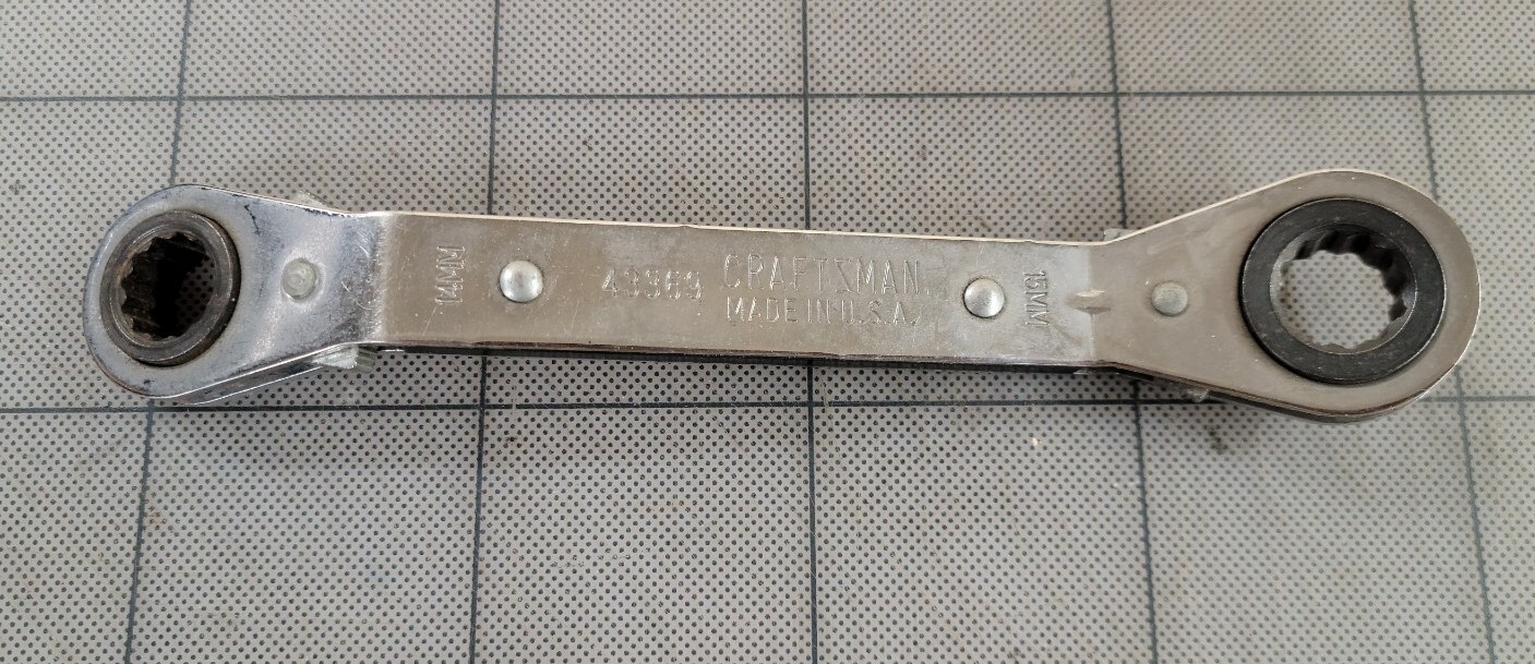 Vintage CRAFTSMAN # 43369 OFFSET BOX END RATCHETING WRENCH 14mm x 15mm USA