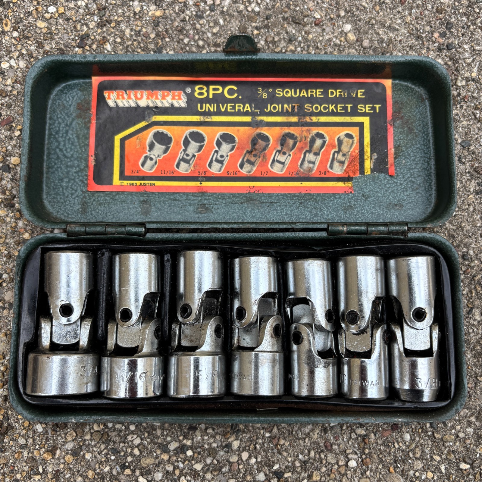 8 Pc. 3/8″ Square Drive Universal Joint Socket Set 7 Sockets & Case Triumph 1983